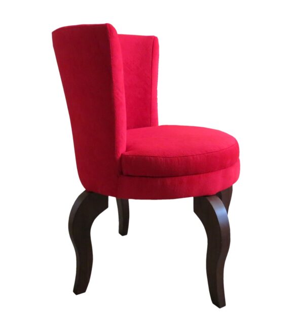 красное кресло для кафе