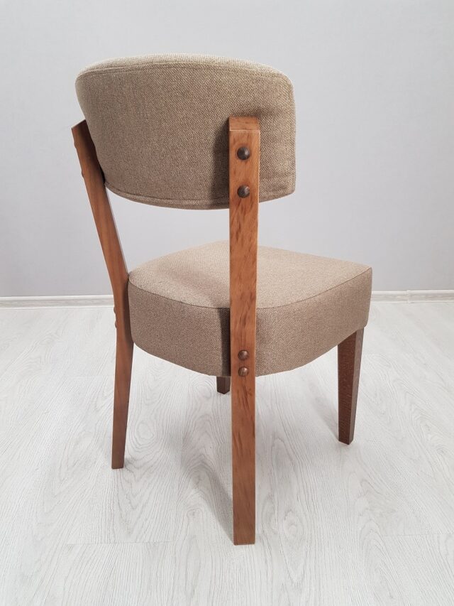 деревянный стул для кафе