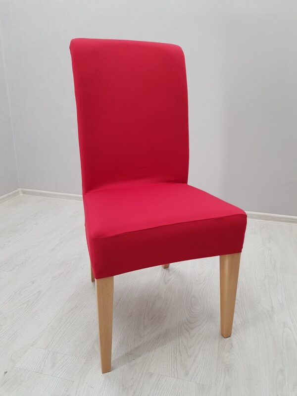 красный стул